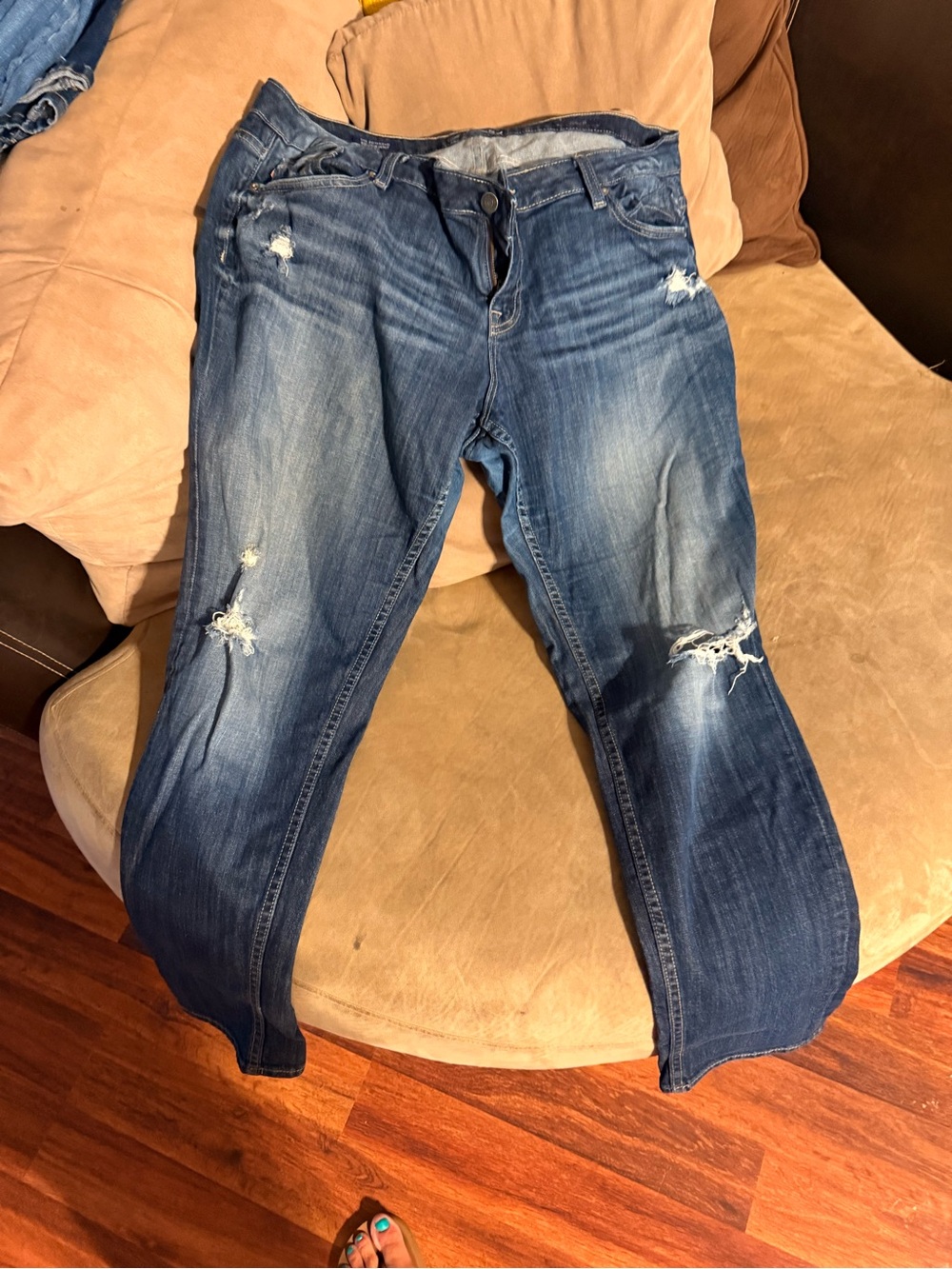 Vigoss Distressed Straight-Leg Jeans in Blue Wash